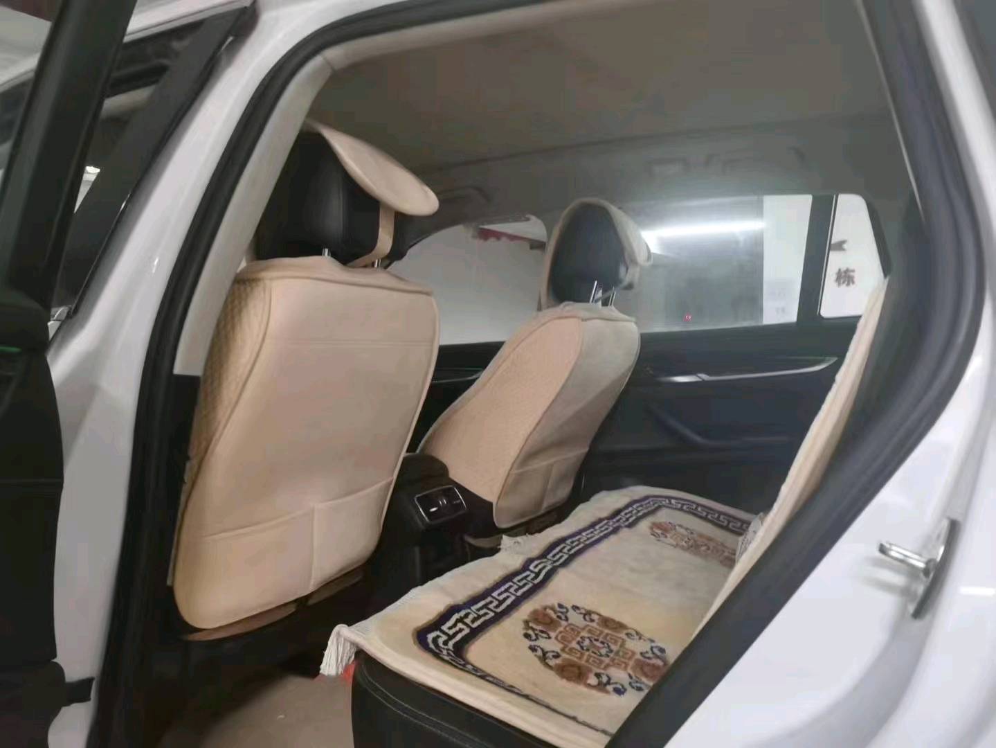 昆明19年漢騰汽車X76