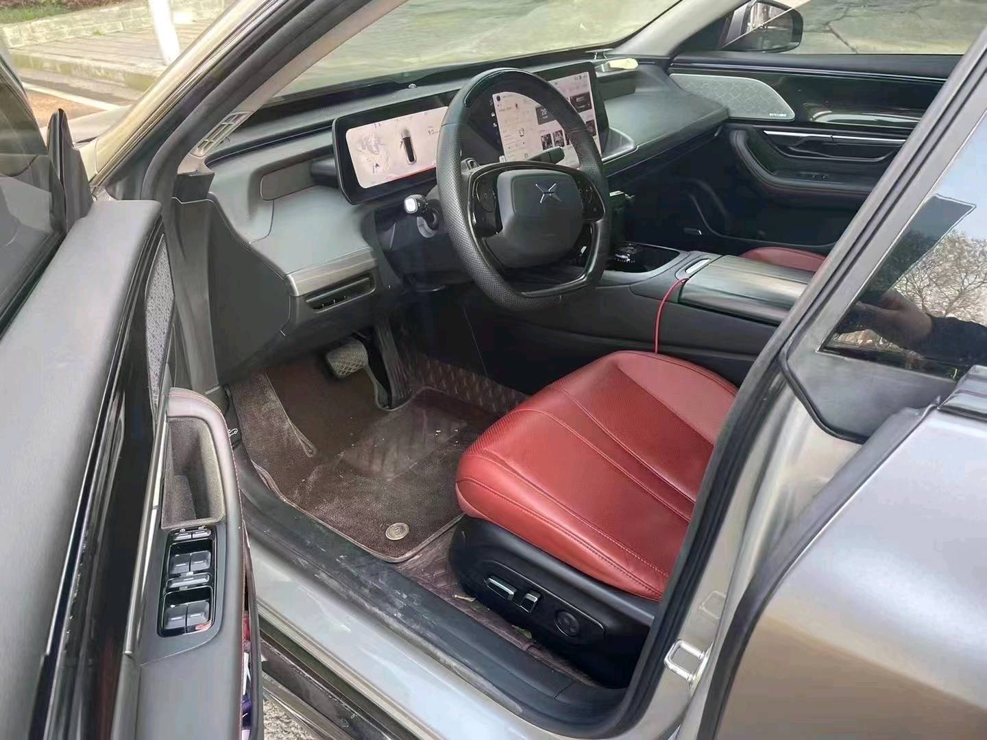 重慶22年小鵬汽車p75