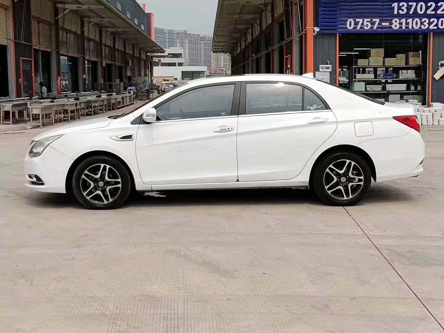 深圳15年比亞迪G53