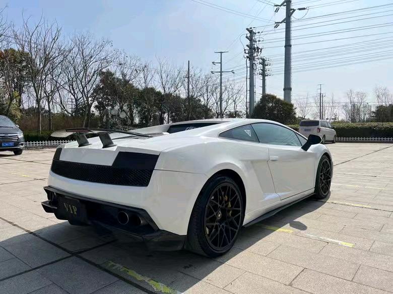 鹽城16年蘭博基尼Gallardo7