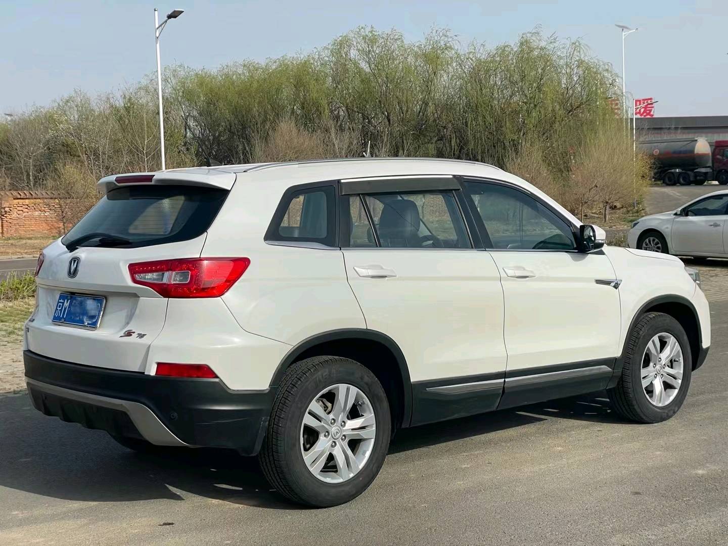 北京14年長安汽車CS758