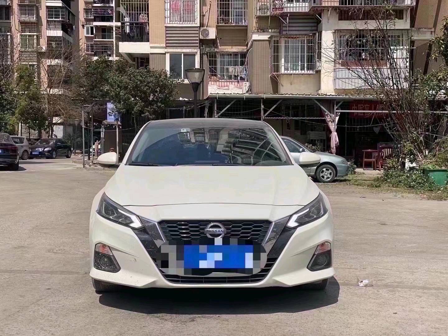 福州22年日產天籟1