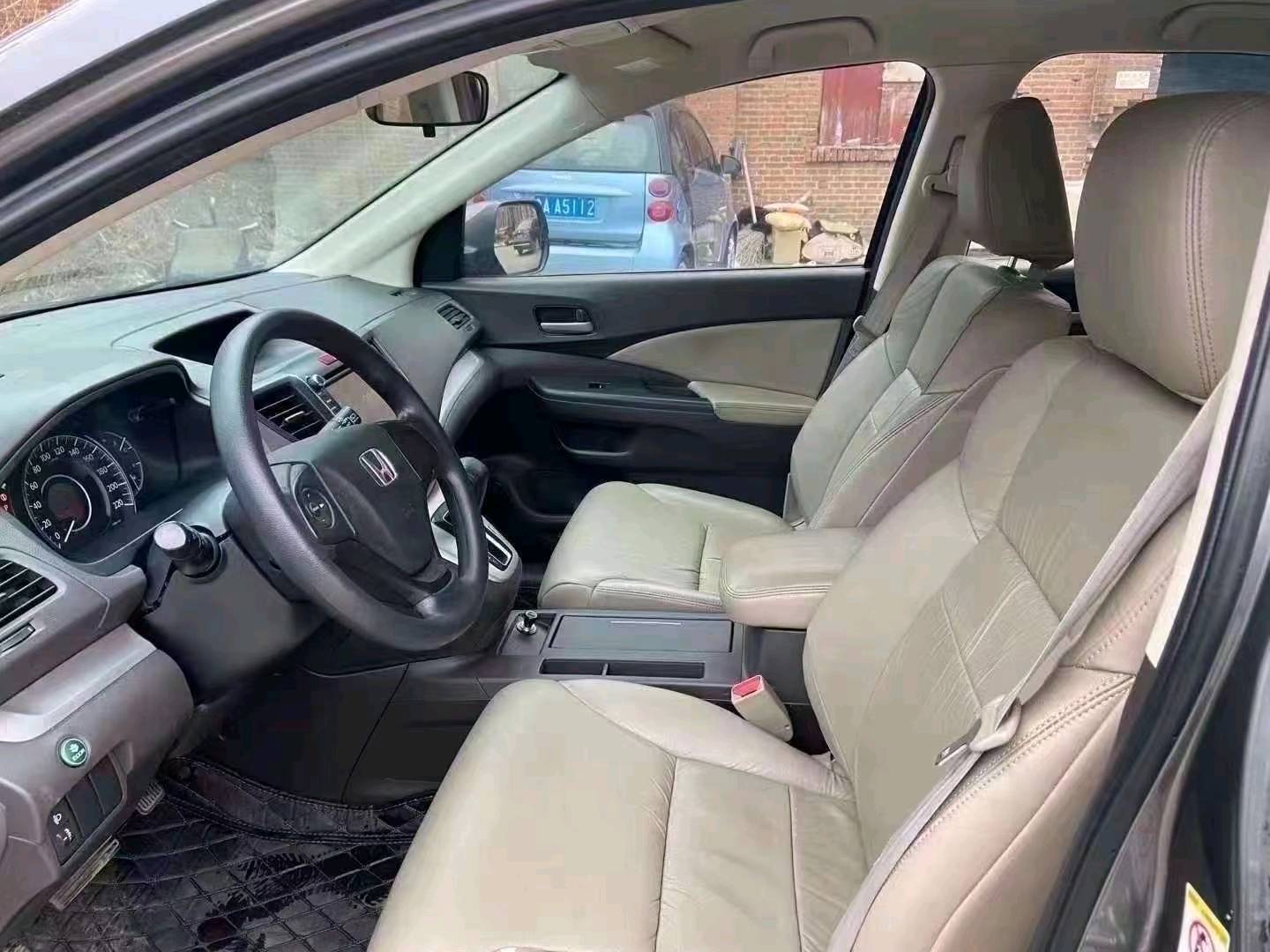 萊蕪13年本田CRV4
