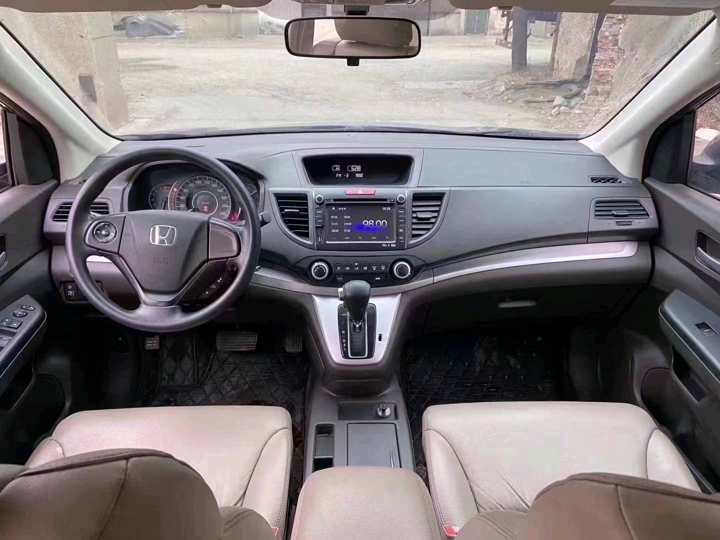 萊蕪13年本田CRV6